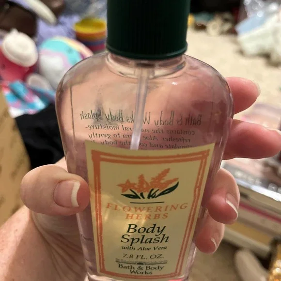 Vintage Bath and Body Works Flowering Herbs Body Splash 7.8 Oz NOS
